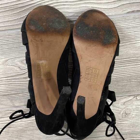 Shoemint Strappy Heels - Picture 7 of 8